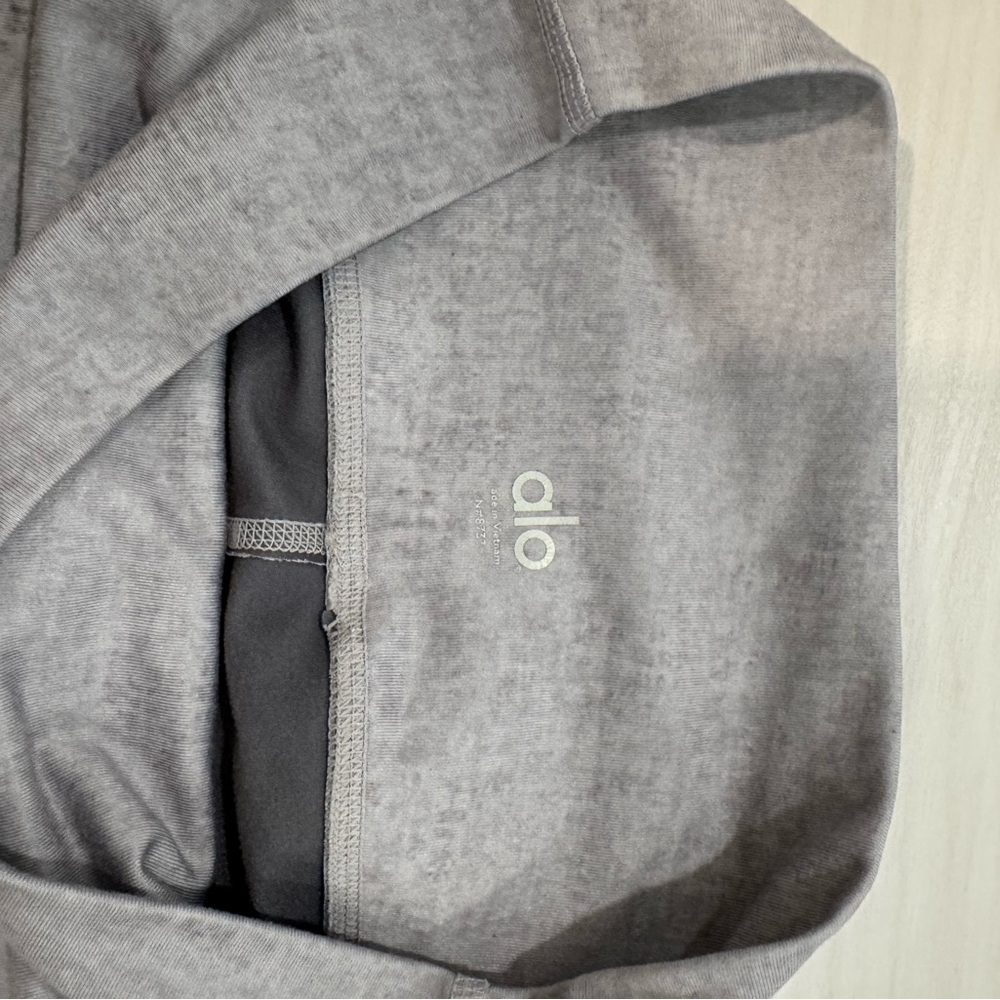 ALO Yoga Gray Ankle Pants